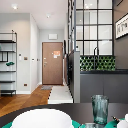 Konstruktorska By Renters Prestige Daire Varşova
